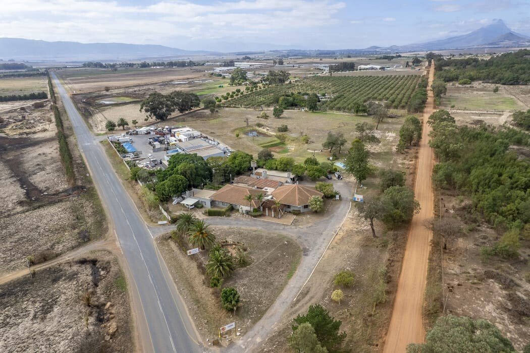 Farm Ranch in Fisantekraal, Cape Town, South Africa 1 - 18096462