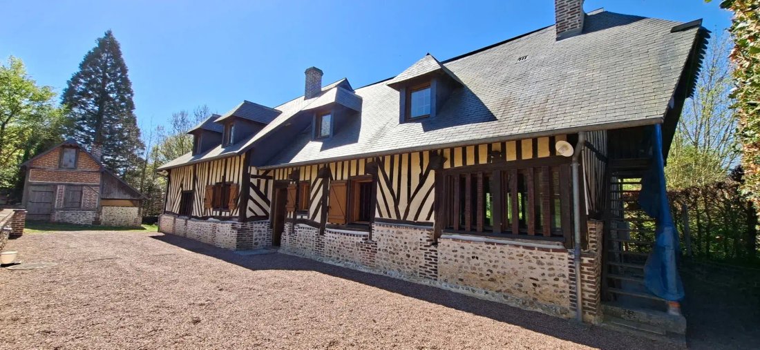 Castle in Pont-l'Évêque, Normandy, France 3 - 18101508
