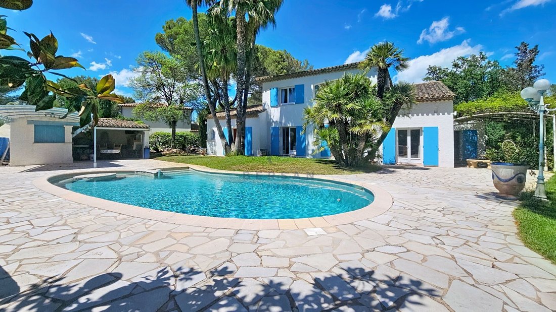 Villa in Exterieurs, Frejus, France 2 - 18092491