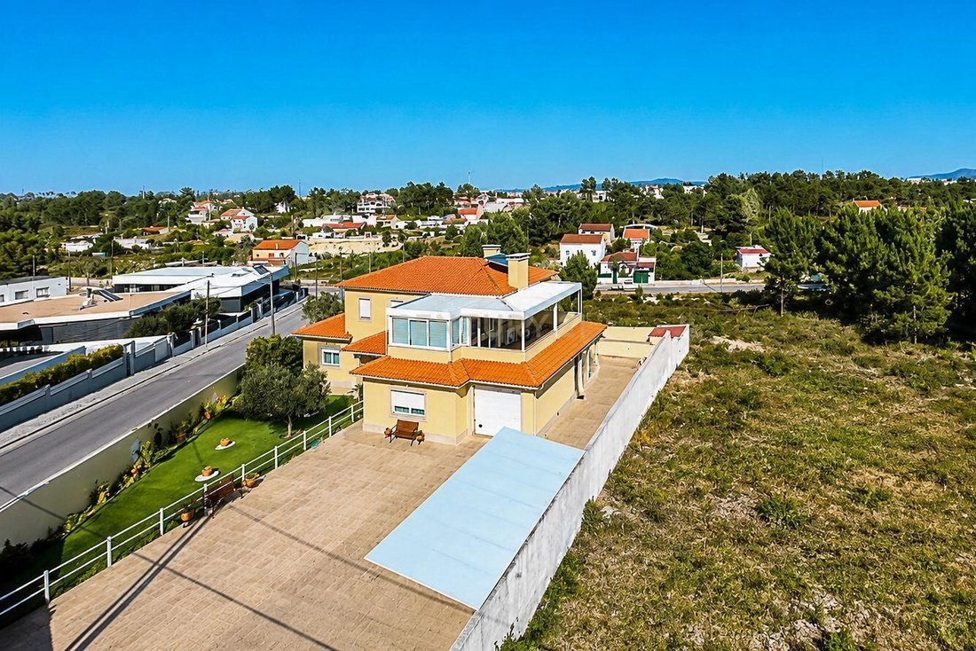Villa in Fernao Ferro, Setubal, Portugal 2 - 18048752