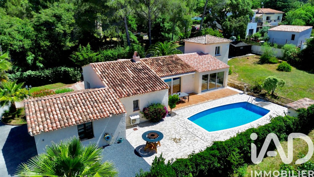 House in Aiguebonne, Saint-Raphaël, France 1 - 18097246