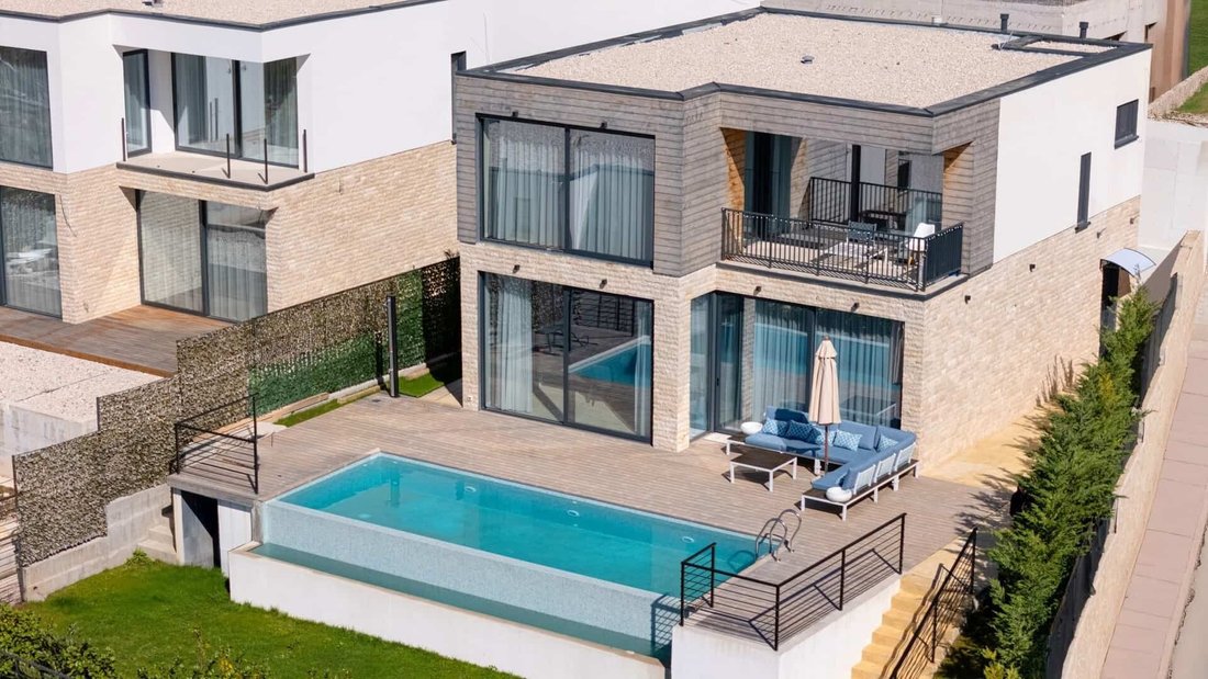 Villa in Kavač, Kotor Municipality, Montenegro 2 - 16503924