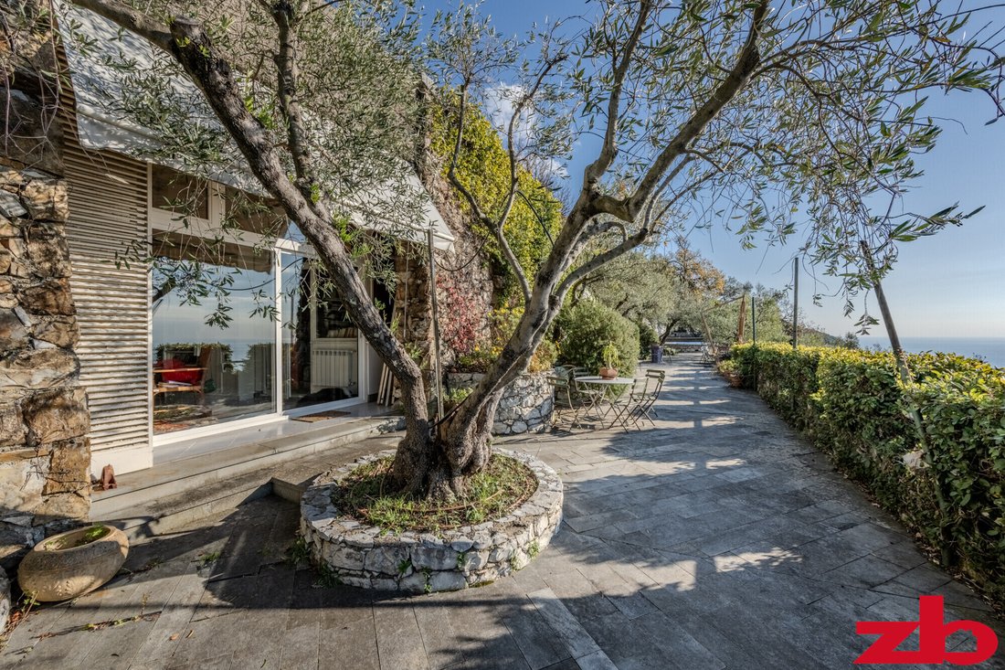 Villa in Framura, Liguria, Italy 1 - 18096096