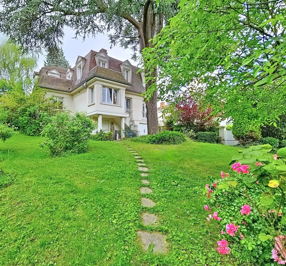 House in Varenne-Centre-Rive Charmante, Noisy-le-Grand, France 1 - 18100649