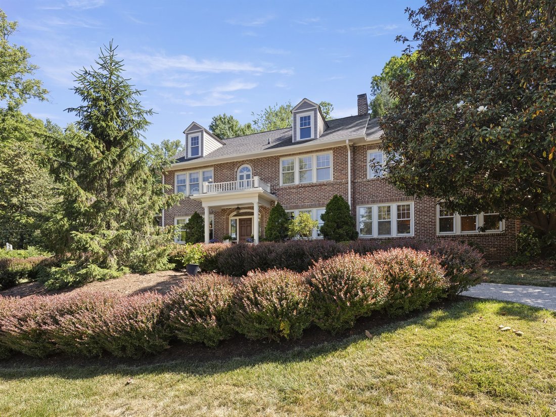 House in Asheville, North Carolina, United States 2 - 18097371