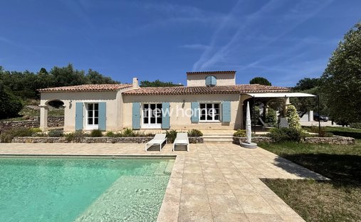 House in La Ville, Lorgues, France 1