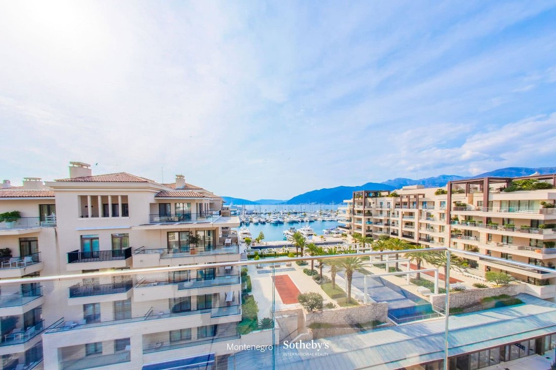 Apartment in Tivat, Tivat Municipality, Montenegro 2 - 17814473