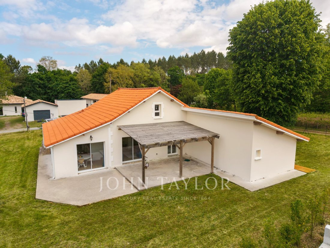 House in Parentis-en-Born, Nouvelle-Aquitaine, France 3 - 18093871