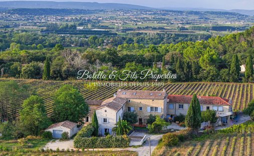 House in Pont-Saint-Esprit, Occitania, France 1