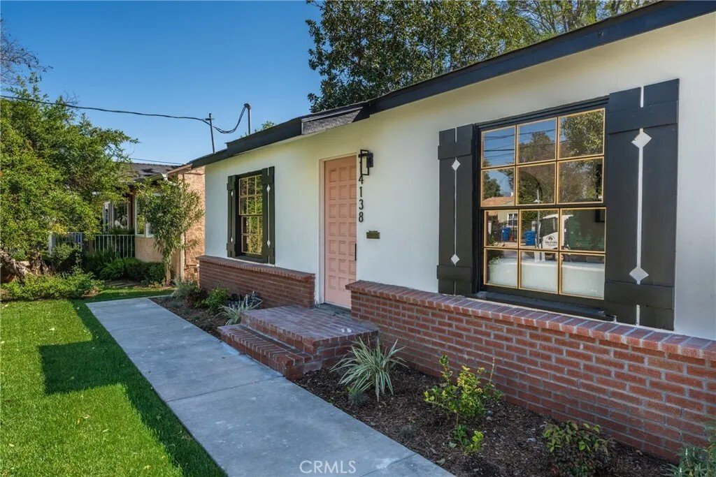 Condo in Los Angeles, California, United States 3 - 17528480