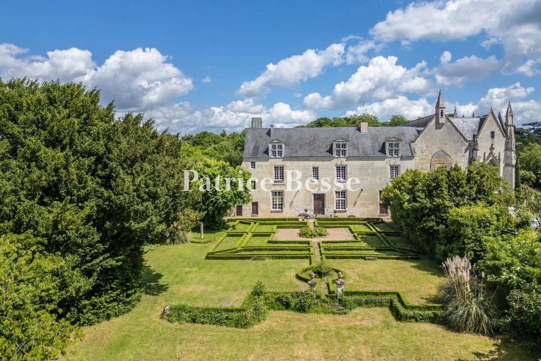 House in Chinon, Centre-Val de Loire, France 1 - 18094968
