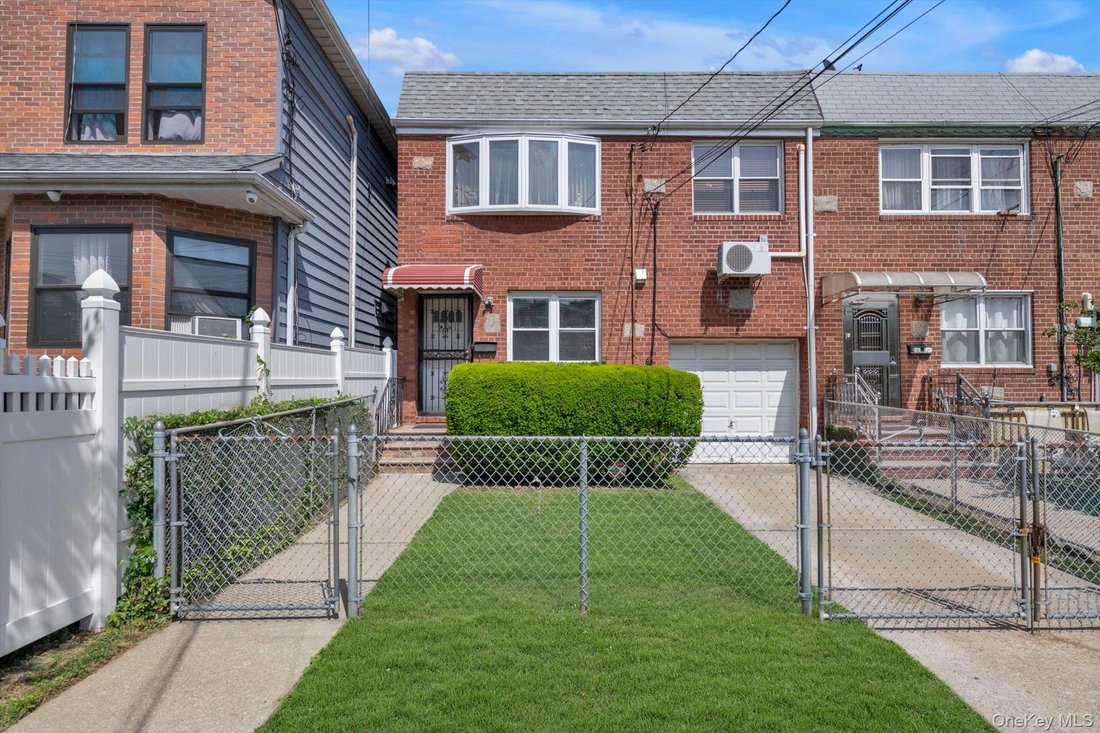 House in New York, New York, United States 1 - 18095084