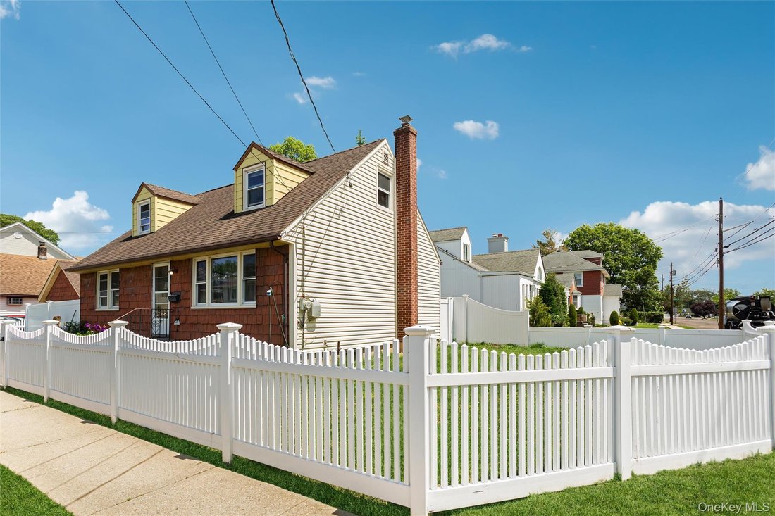 House in Oceanside, New York, United States 2 - 18092869