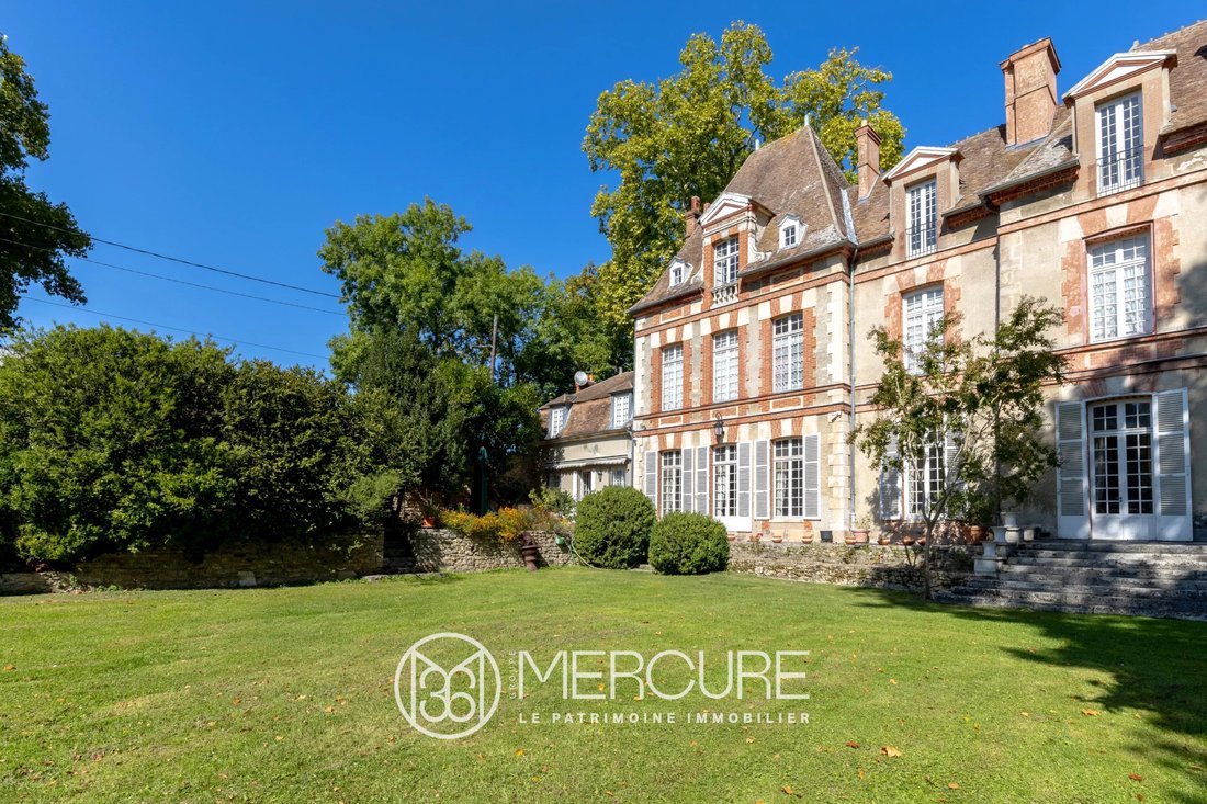 Essone 22 Km South Of Paris Property For Sale