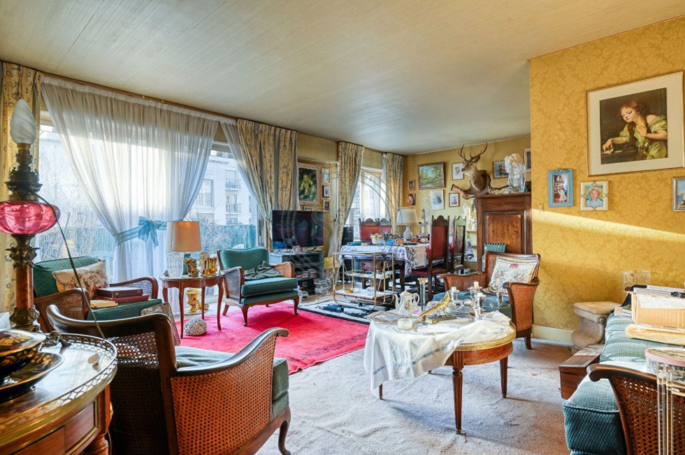 Apartment in Domaine National du Château, Versailles, France 2 - 18102957