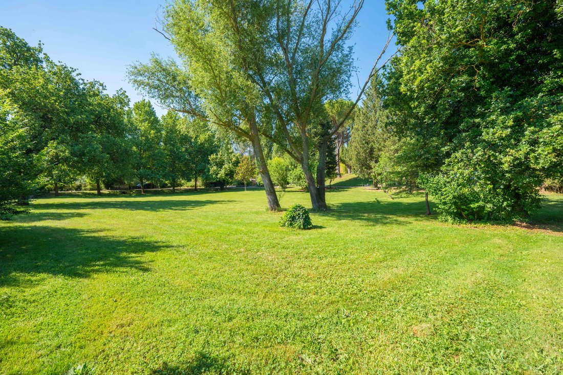 Estate in Le Tholonet, Provence-Alpes-Côte d'Azur, France 5 - 18102846