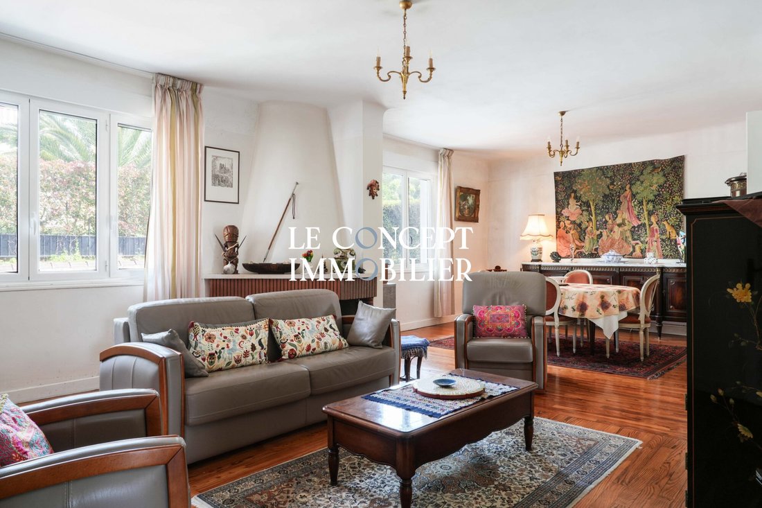 House in Biarritz, Nouvelle-Aquitaine, France 2 - 17815554