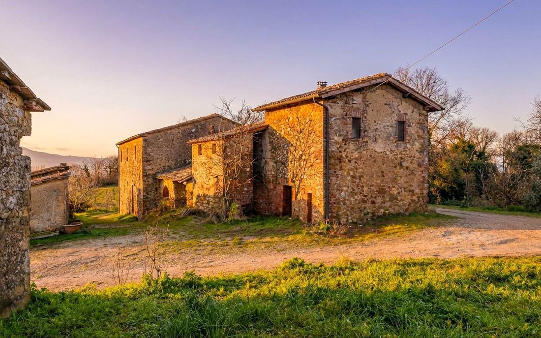 Farm Ranch in Radicondoli, Tuscany, Italy 2 - 18096533