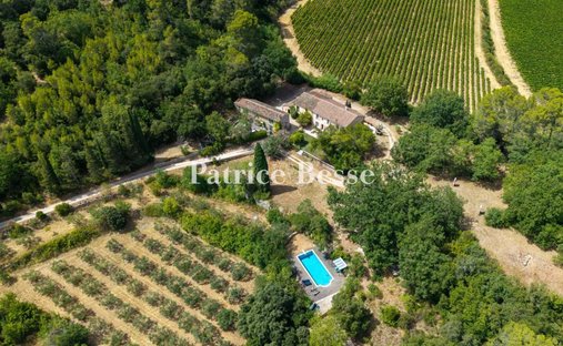 House in Centre, Le Luc, France 1