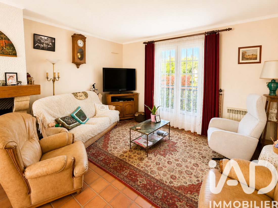 House in Périgny, Ile-de-France, France 4 - 18097092