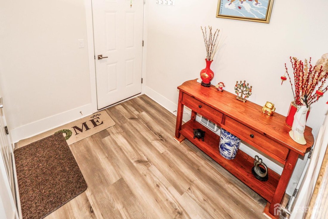 Condo in Burlington Township, New Jersey, United States 2 - 18105432