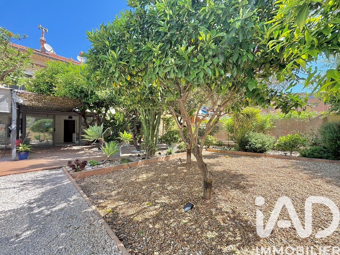 House in Hyeres, Provence-Alpes-Côte d'Azur, France 5 - 18097138