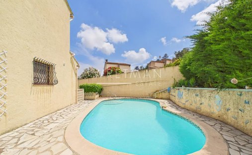 Villa in Saint Jean-Les Vallières, Cagnes-sur-Mer, France 1