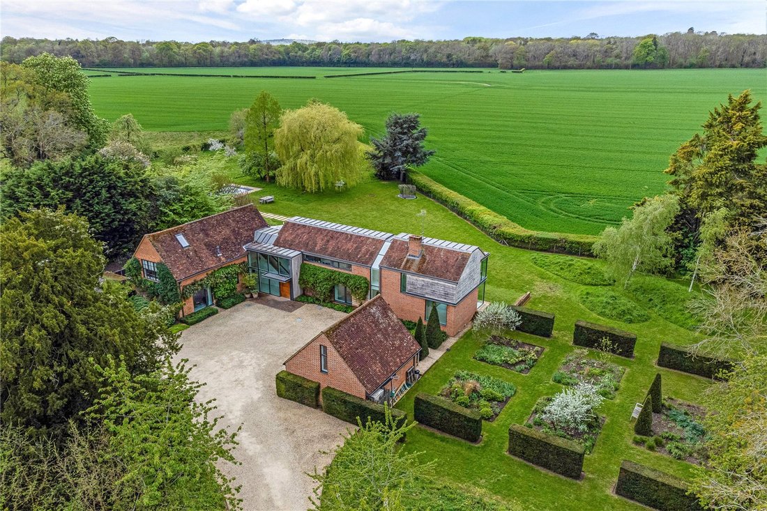 House in Bisham, England 1 - 18093626