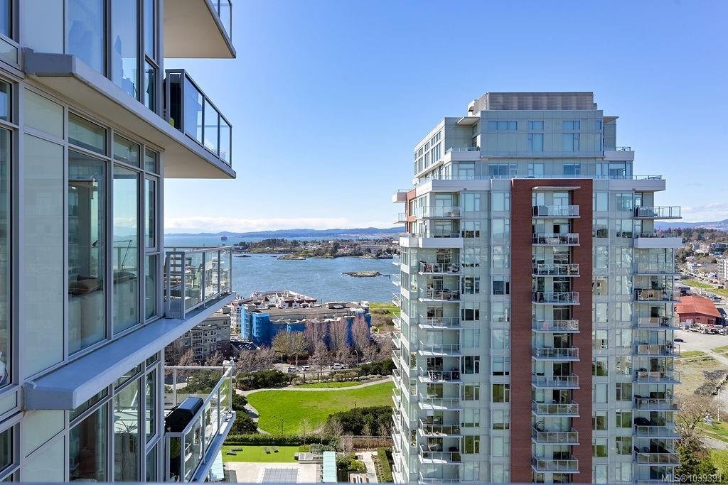 Condo in Victoria, British Columbia, Canada 5 - 18096371