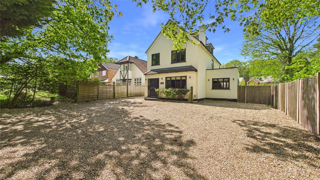 House in Horsell, Woking, England 1 - 18108282