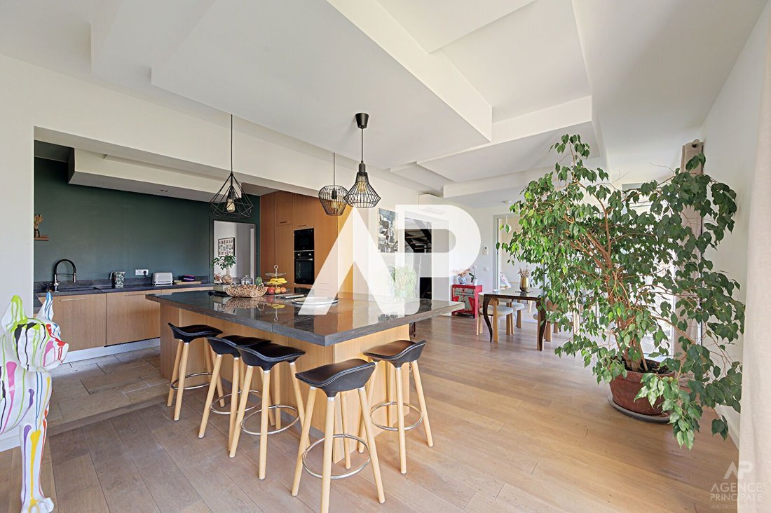 House in Plateau Ouest, Suresnes, France 5 - 18101450