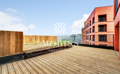 Apartment in Dock Saint Ouen, Saint-Ouen-sur-Seine, France 1