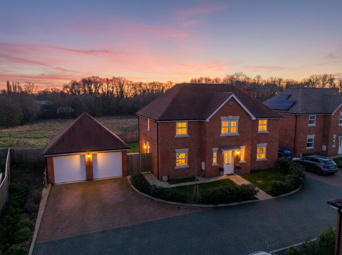 House in Charvil, England 1 - 18096584