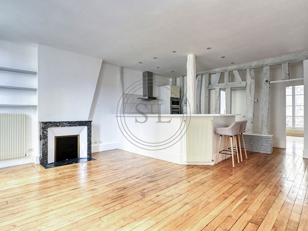 Apartment in Domaine National du Château, Versailles, France 5 - 18102967