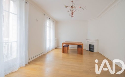 Apartment in Dock Saint Ouen, Saint-Ouen-sur-Seine, France 1