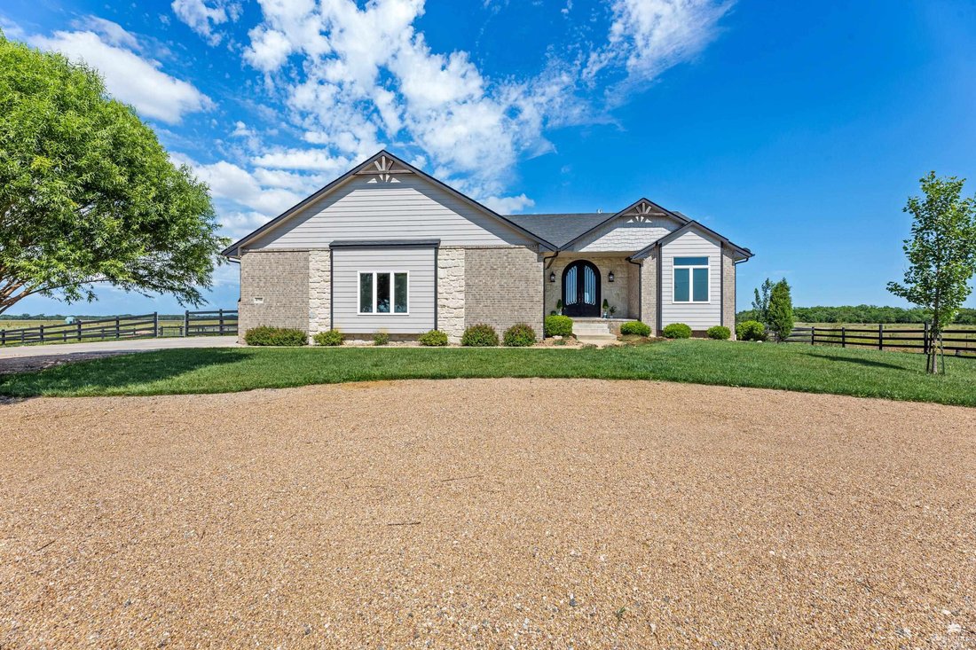 House in Halstead, Kansas, United States 1 - 18098585