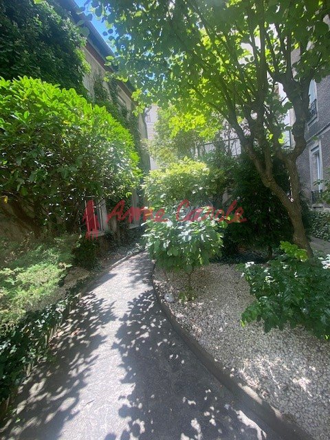 Apartment in Peri, Joinville-le-Pont, France 1 - 18013463