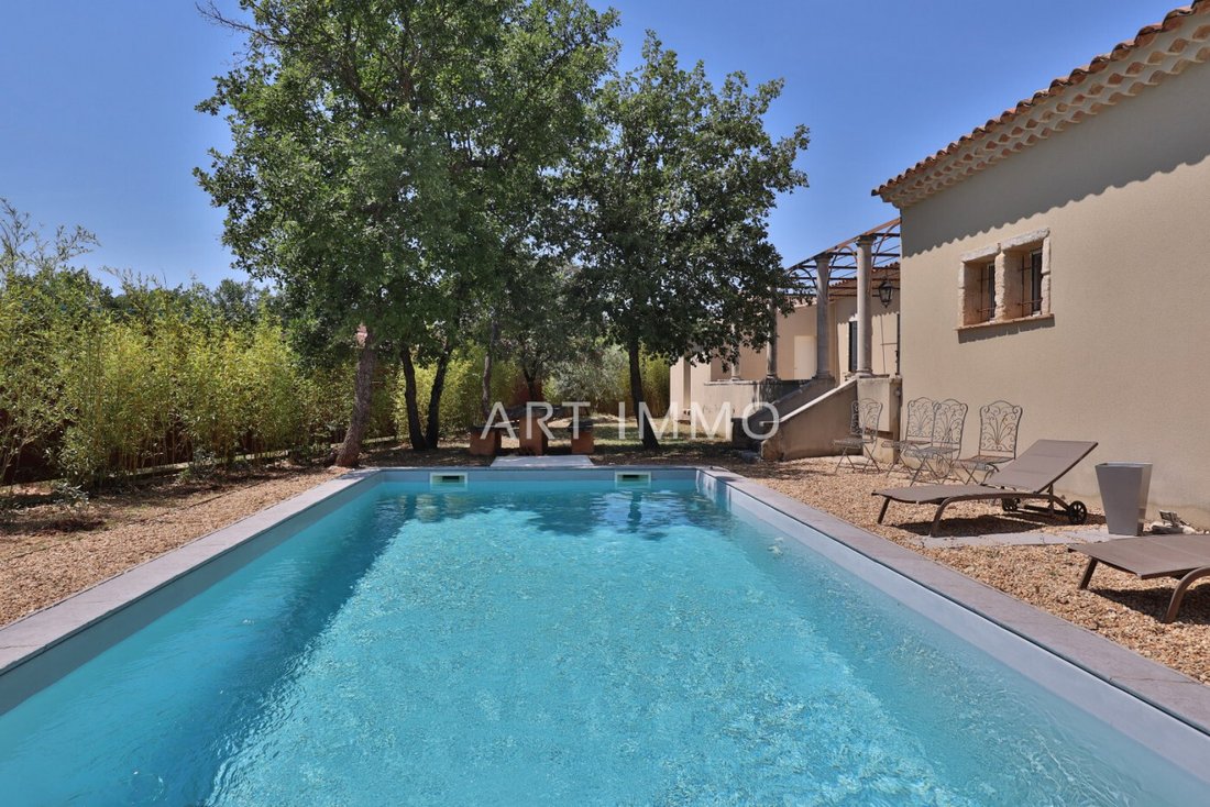 House in Saint-Saturnin-lès-Apt, Provence-Alpes-Côte d'Azur, France 5 - 15494835