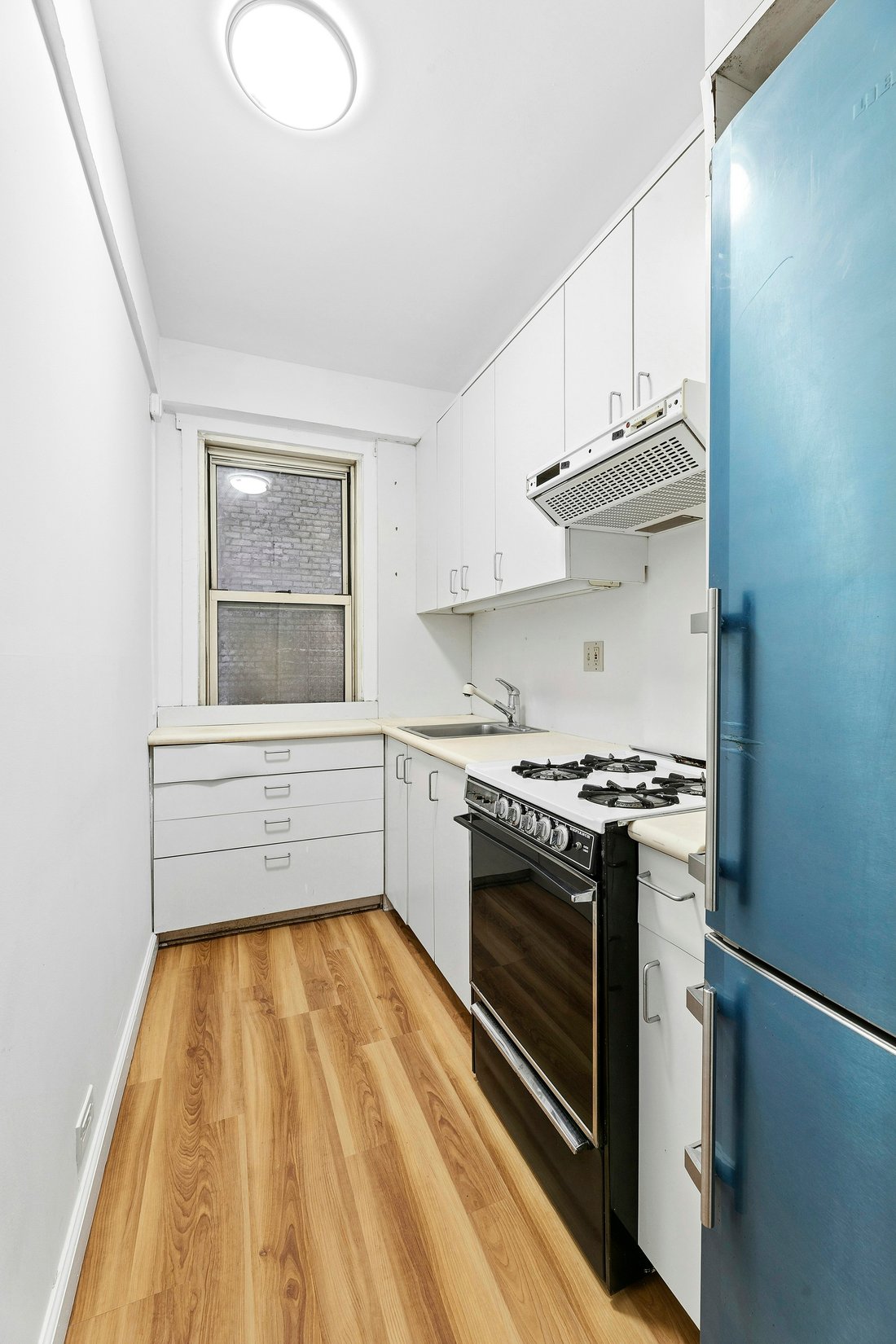 Co Op in New York, New York, United States 4 - 18095919