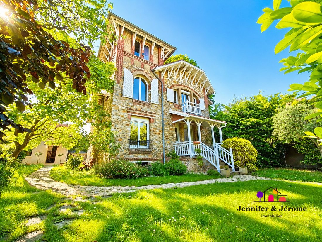 House in Centre Ville-Commerce, Enghien-les-Bains, France 1 - 18104233
