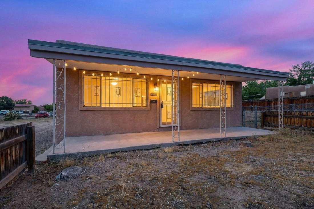House in Albuquerque, New Mexico, United States 1 - 18105582