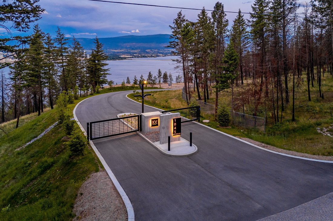 Land in West Kelowna, British Columbia, Canada 1 - 14975791