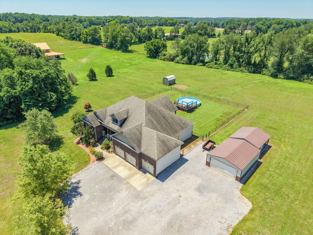House in Cedar Hill, Tennessee, United States 2 - 18093292