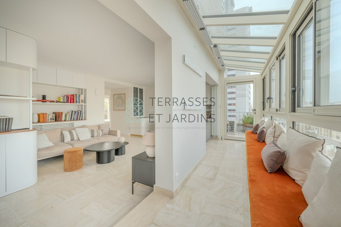 Apartment in Palais Royal, Paris 1er Arrondissement, Paris 4 - 17839216