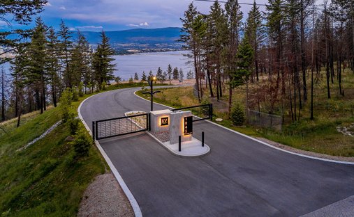 Land in West Kelowna, British Columbia, Canada 1