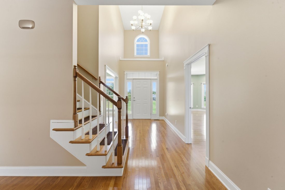 House in Tullahoma, Tennessee, United States 5 - 18092296