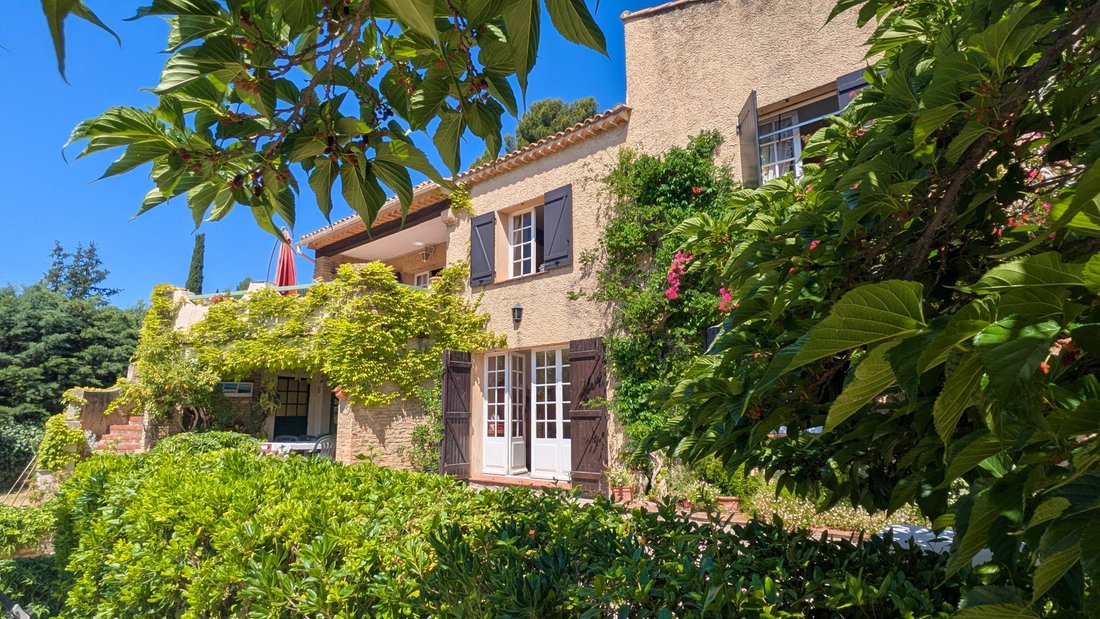 House in La Cadiere-d'Azur, Provence-Alpes-Côte d'Azur, France 3 - 18092746