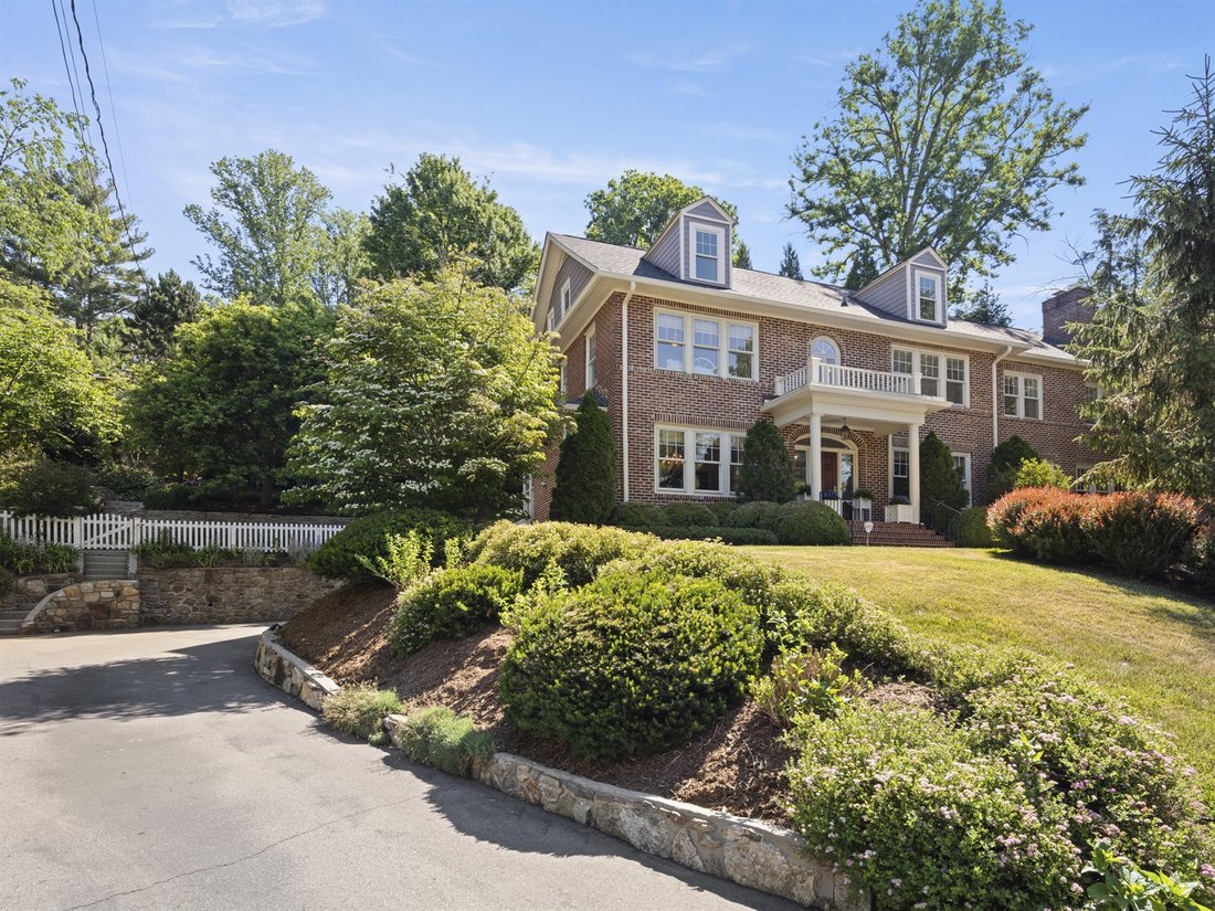 House in Asheville, North Carolina, United States 5 - 18097371