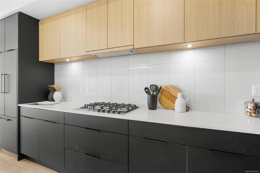 Condo in Langford, British Columbia, Canada 5 - 18096323
