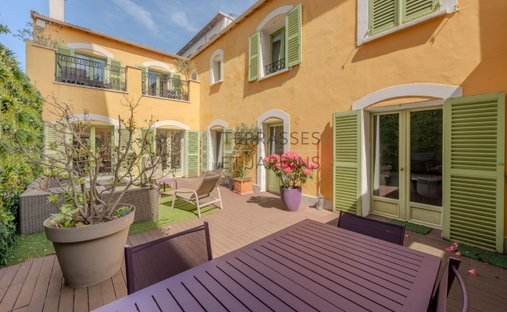 House in Souvenir Français, La Garenne-Colombes, France 1